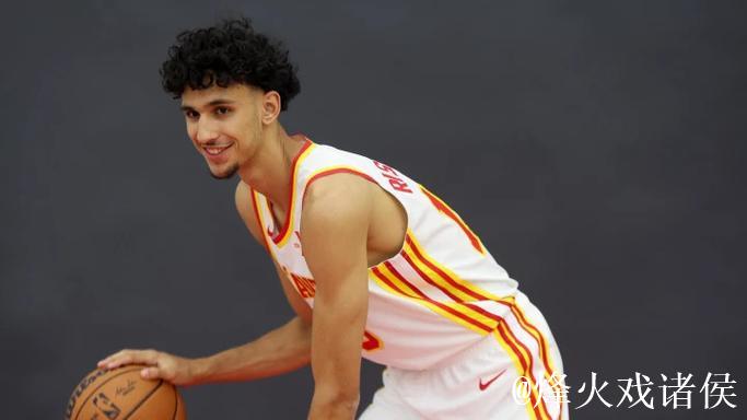 里萨谢全场9投5中,三分2中0得到10分3篮板2助攻2抢断 里萨谢全场9投5中,三分2中0得到10分3篮板2助攻2抢断